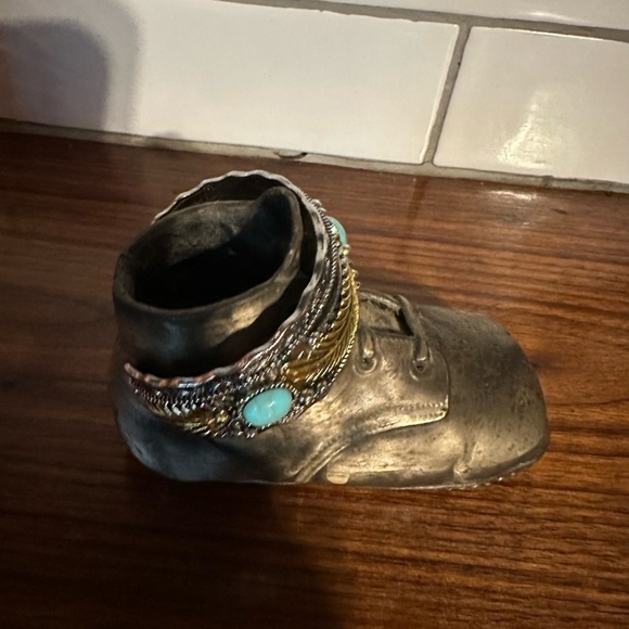 Silver tone faux turquoise bracelet. You would never know it! Nice and weighted - Picture 6 of 11